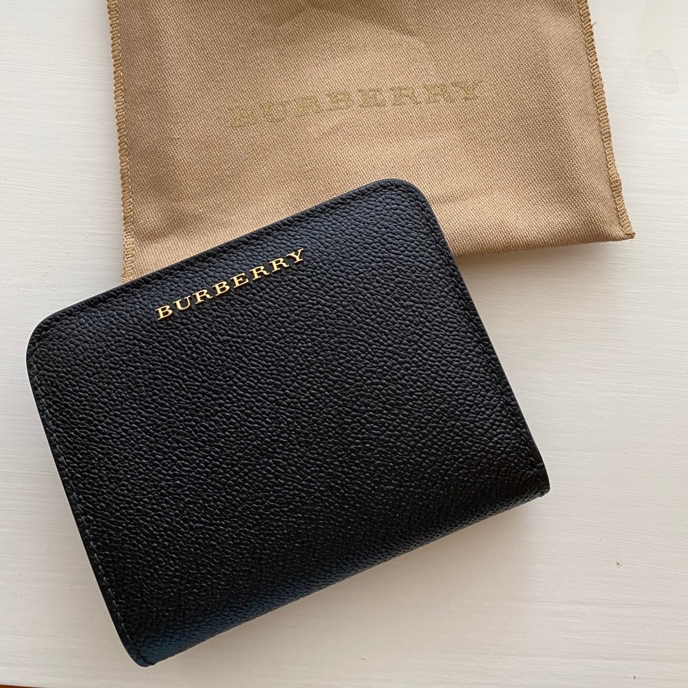 Burberry wallet
